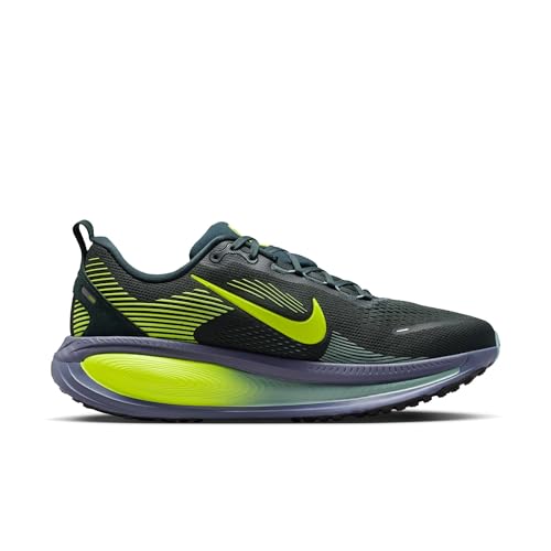 Nike Men's Vomero 18 Seaweed/Volt/Cannon/Sanded Purple 8 Medium