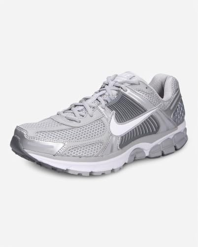 NIKE ZOOM VOMERO 5