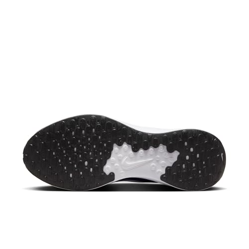 Nike Men's Revolution 7Sneaker