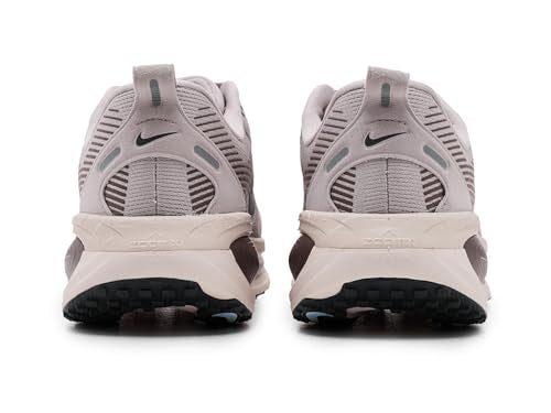Nike Womens Vomero 18 Particle Rose/Off Noir/Silt Red/Tattoo 7 Medium
