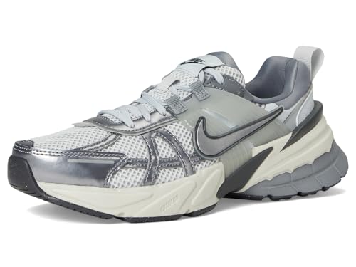Nike Womens V2K Run Pure Platinum/Metallic Cool Grey/Wolf Grey 8 Medium