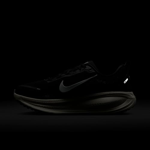 Nike Mens Vomero 18 Black/Summit White/Coconut Milk 9 Wide