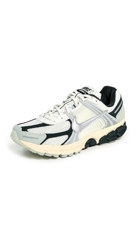 Nike Women's Zoom Vomero 5 Sneakers, Sail/Metallic Silver/Lt Silver, 7.5 Medium US