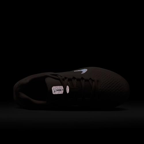 Nike Women's Winflo 11 Premium Running Shoes