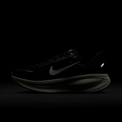 Nike Men's Vomero 18 Black/Summit White/Coconut Milk 10 Medium