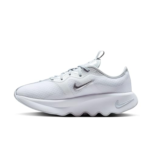 Nike Motiva 2 Women's Walking Shoes (White/Pure Platinum/Metallic Silver) Size 10