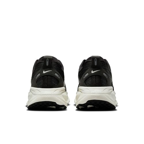 Nike Women's Vomero 18 Black/Summit White/Coconut Milk 10 Medium