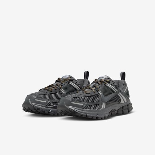 Nike Vomero 5 Big Kids' Shoes with Reflective Accents (Dark Smoke Grey/Dark Grey/Smoke Grey) Size 6.5