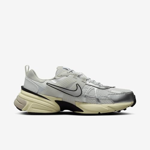 Nike V2K Run Shoes (HJ4497-100, Summit White/Pure Platinum/Light Iron Ore) Size 7