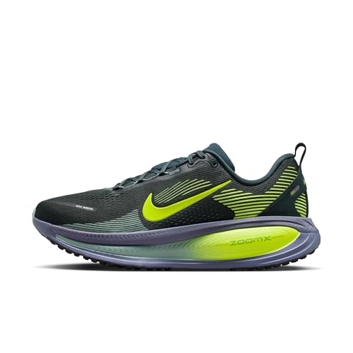Nike Men's Vomero 18 Seaweed/Volt/Cannon/Sanded Purple 8 Medium