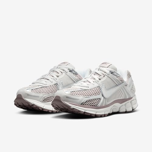 W NIKE ZOOM VOMERO 5 "VAST GREY/METALLIC SILVER"
