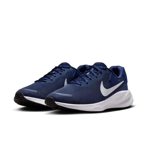 Nike Men's Revolution 7Sneaker