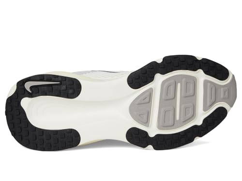 Nike Women's Vomero 18 Summit White/Black/Coconut Milk 7.5 Medium