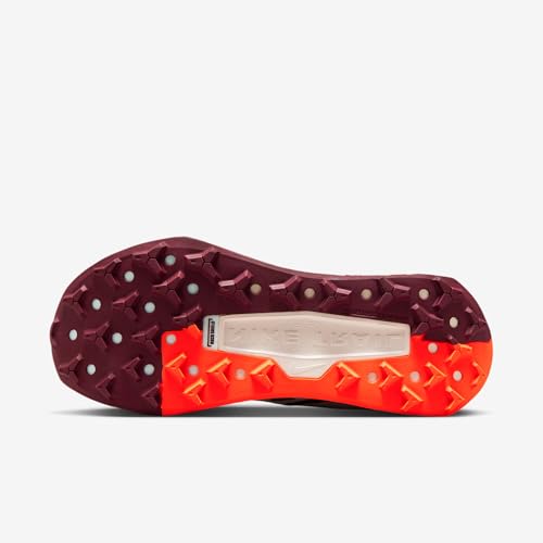 Women's Nike Wildhorse 10 (102 - Sail/Hyper Crimson-Silt Red)