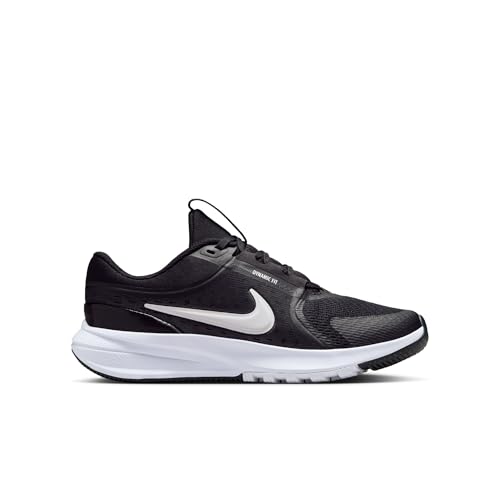Nike Big Kid's Star Runner 5 Running Shoes, Black/White-White, 5.5Y