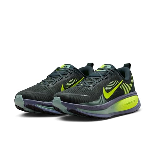 Nike Men's Vomero 18 Seaweed/Volt/Cannon/Sanded Purple 8 Medium