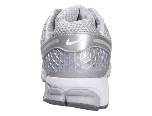 NIKE ZOOM VOMERO 5