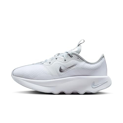 Nike Motiva 2 Women's Walking Shoes (White/Pure Platinum/Metallic Silver) Size 10