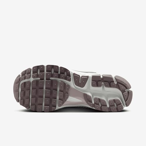 W NIKE ZOOM VOMERO 5 "VAST GREY/METALLIC SILVER"
