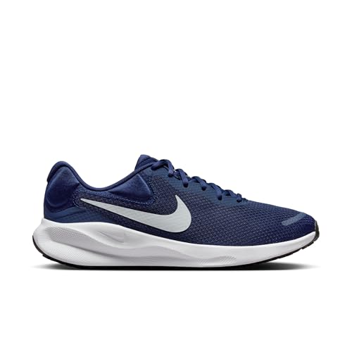 Nike Men's Revolution 7Sneaker
