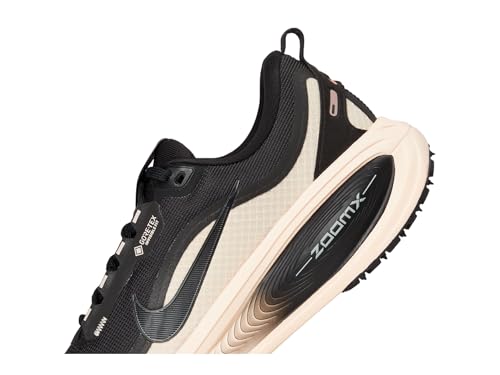 Nike Women's Vomero 18 Gore-TEX Black/Black/Crimson Tint/Black 9.5 Medium