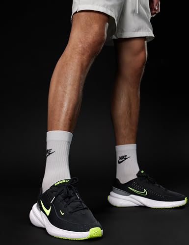Nike Men's Uplift SC Shoes, Black/Volt Glow-Pure Platinum-Smoke Grey, 11