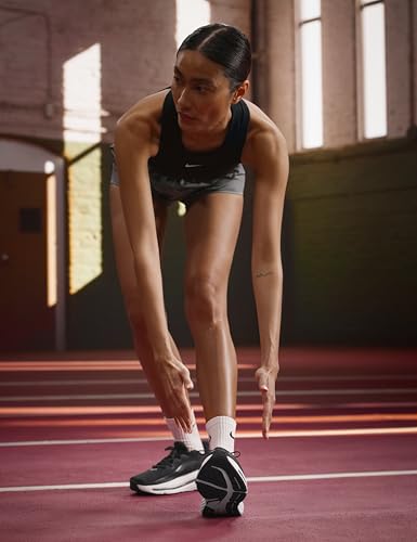 Nike Women's Air Winflo 12, Black/White-Dark Smoke Grey, 8