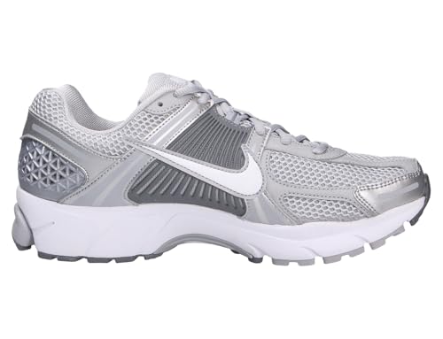 NIKE ZOOM VOMERO 5