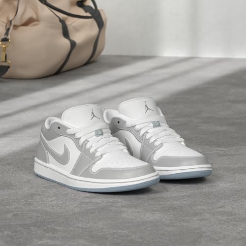 Nike Women's WMNS Air Jordan 1 Low White/Wolf Grey, White/Wolf Grey/Aluminum, 5.5W