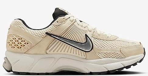 WMNS Nike Zoom Vomero 5 (Pearl White/Chrome-Light Bone)