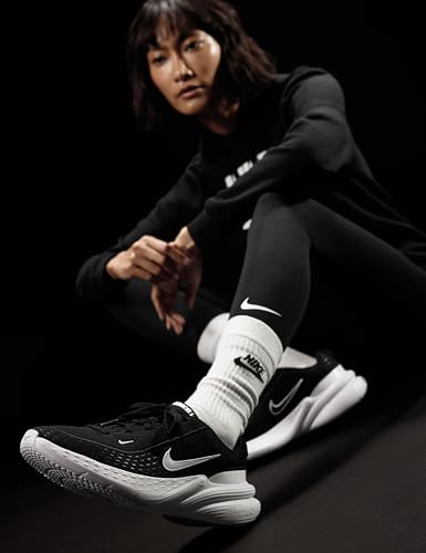 Nike Women's Uplift SC Shoes, Black/White-Wolf Grey-Black, 9