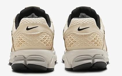 WMNS Nike Zoom Vomero 5 (Pearl White/Chrome-Light Bone)
