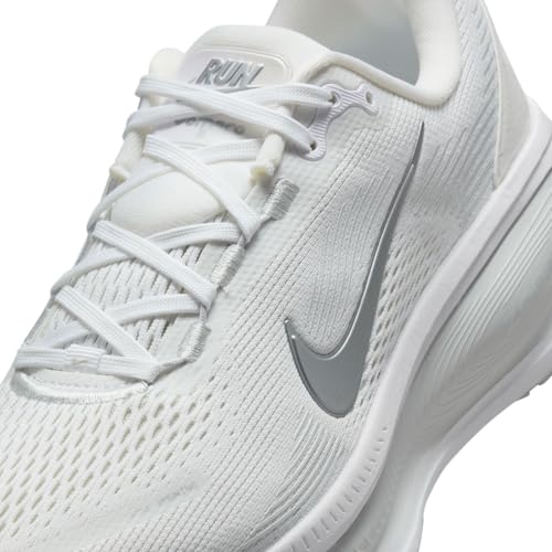 Nike Women's Vomero 18 White/Metallic Silver/Photon Dust 9 Medium