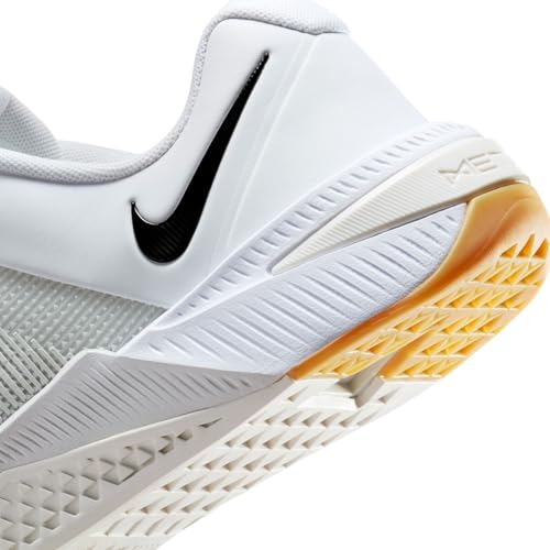 Nike Mens Metcon 10 White/Black/Platinum Tint 9.5 Medium