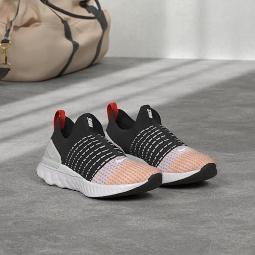Nike Men's React Phantom Run Flyknit 2 Sneaker, Black/White/Team Orange, 10.5