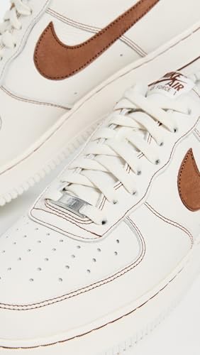 Nike Men's Air Force 1 '07 Lv8 Ess+ Sneakers, Ivory/Saddle Brown, 11.5 Medium US