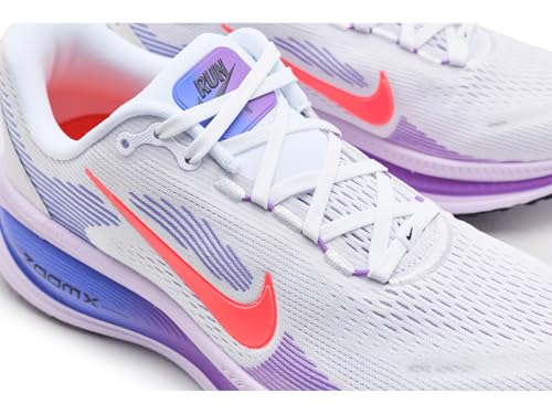 Nike Womens Vomero 18 White/Hot Lava/Violet Mist/Sapphire 6.5 Wide