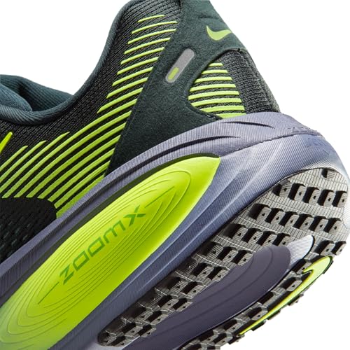 Nike Men's Vomero 18 Seaweed/Volt/Cannon/Sanded Purple 8 Medium