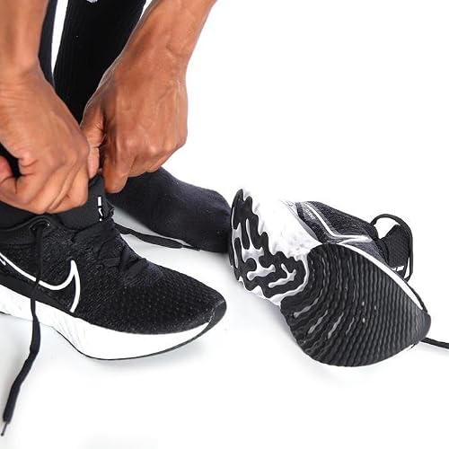 Nike Men's React Infinity Run Flyknit 3Sneaker, Black White, 10.5 US