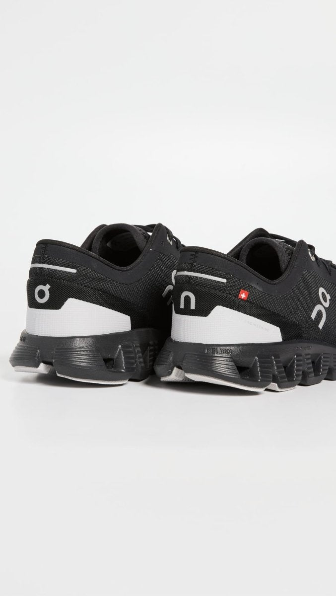 On Men's Cloud X 3 Sneakers, Black, 10.5 Medium US