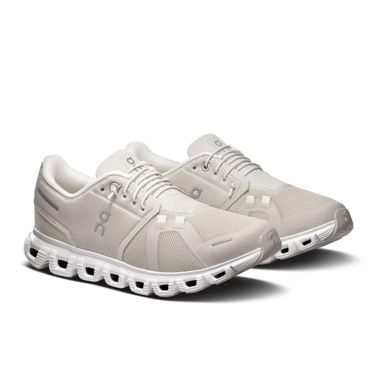 On Women's Cloud 6 Sneakers, Pearl/White, 7.5 Medium US