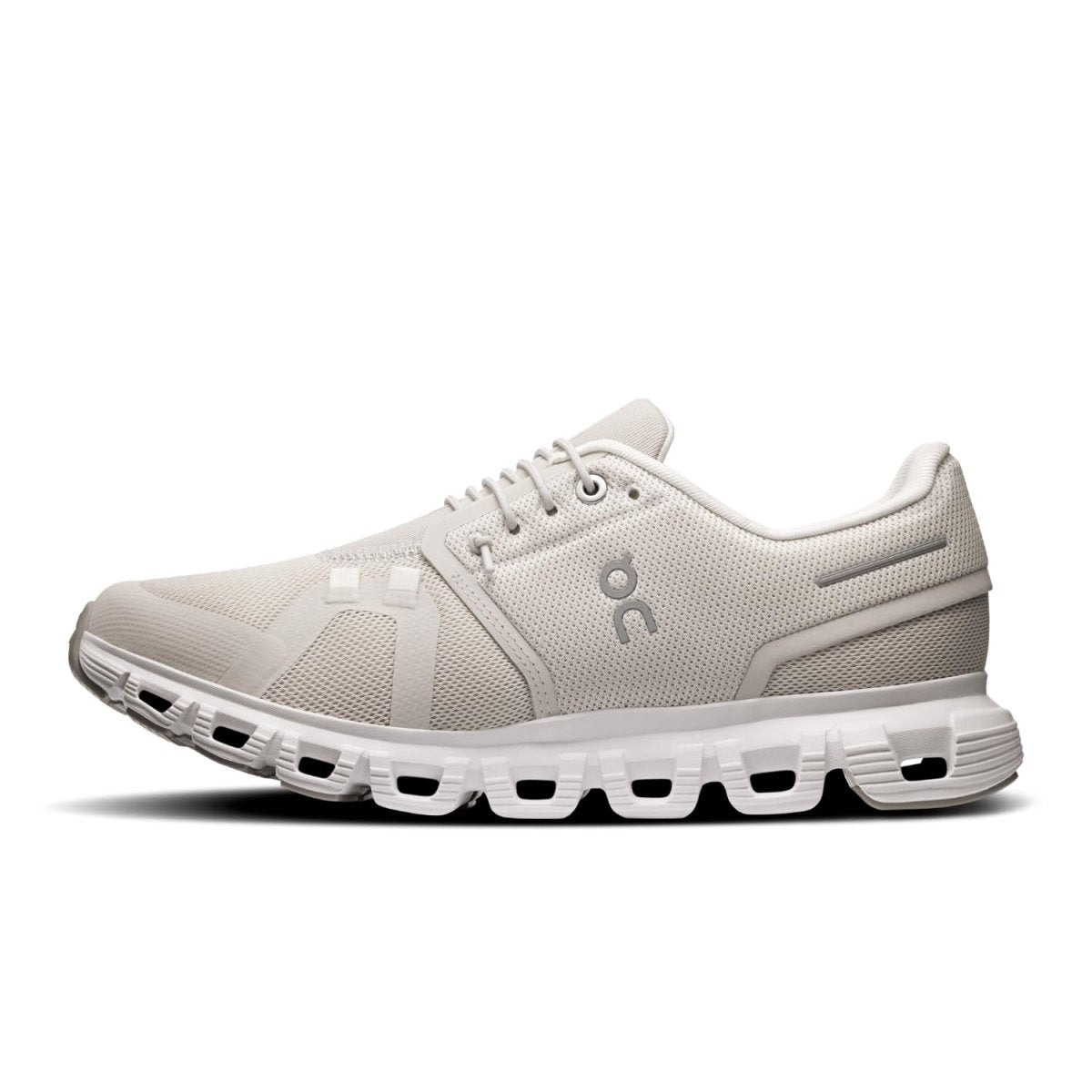 On Women's Cloud 6 Sneakers, Pearl/White, 7.5 Medium US